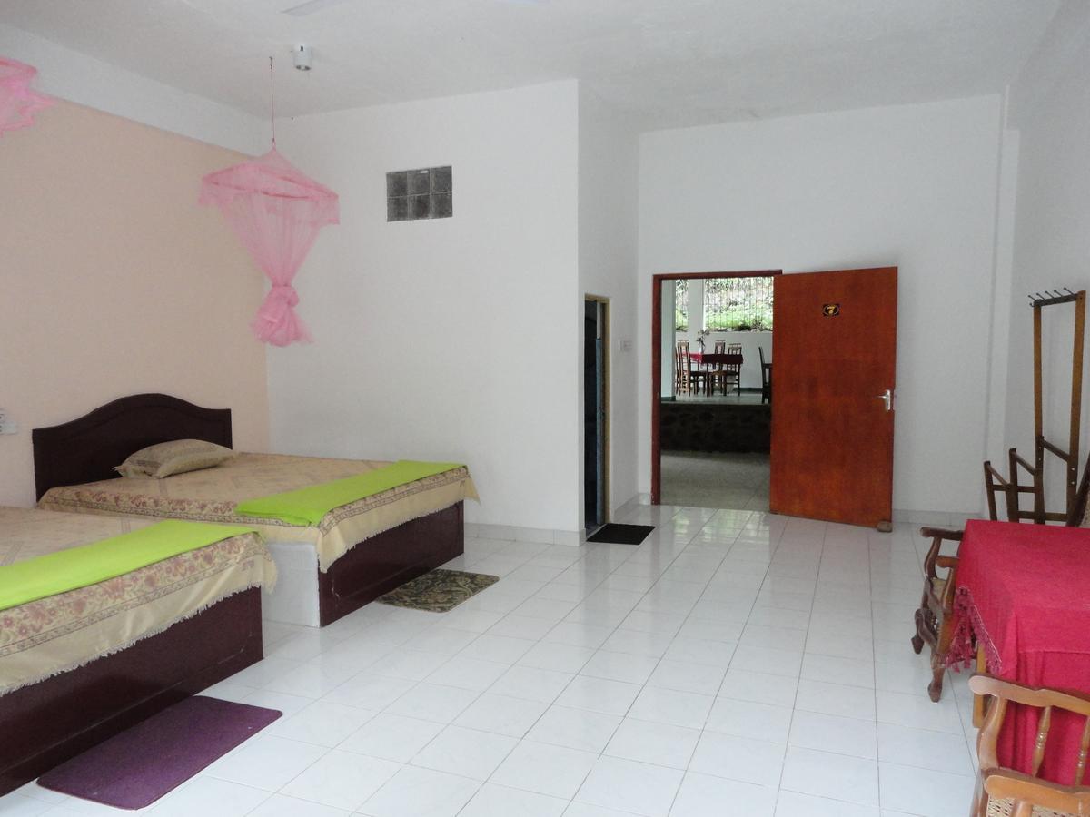White Elephant Hotel Maskeliya Bilik gambar
